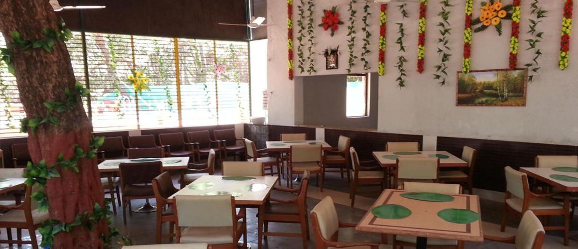 Ty Anand Ritz Matheran Exterior photo